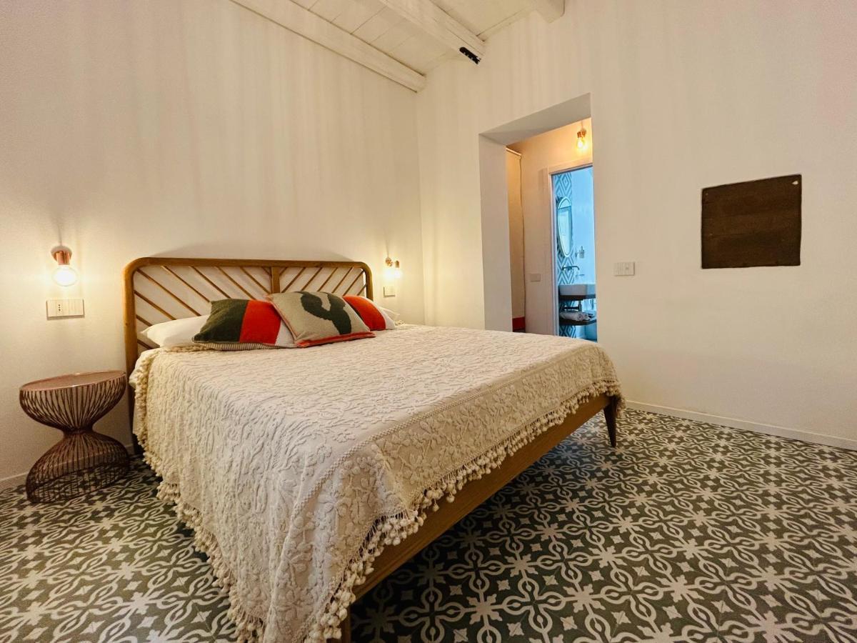 Hotel Palazzo Ma.Ri.Lu. Càbras Zewnętrze zdjęcie